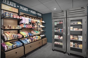 Snack bar