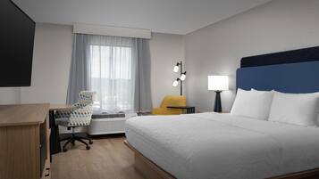 Room, 1 King Bed, Non Smoking (Peloton) | Desk, laptop workspace, blackout drapes, free cribs/infant beds