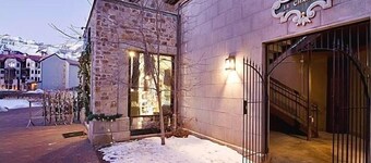Le Chamonix by Telluride Alpine Lodging
