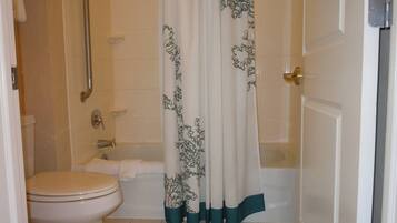 Combined shower/tub, designer toiletries, hair dryer, towels