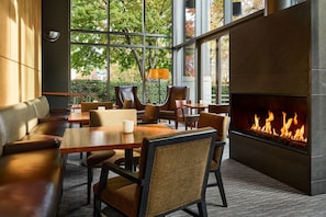 Lounge - The Westin Bellevue (Bellevue)