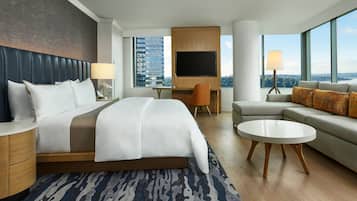 高級寢具、特厚豪華床墊、迷你吧、房內夾萬