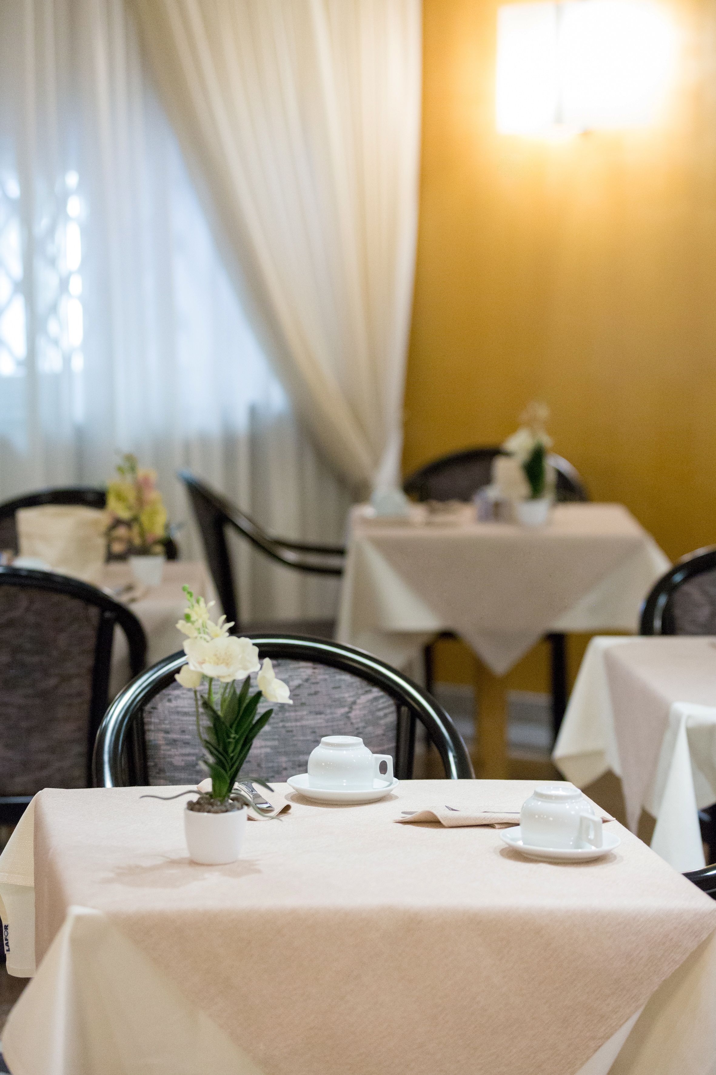 daily continental breakfast (eur 15 per person)