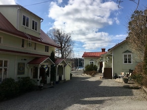 Exterior - Hotell Torpa Pensionat (Sodertalje)