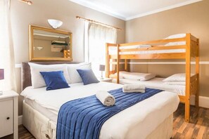 Iron/ironing board, free WiFi, bed sheets - Belgravia Rooms (London)