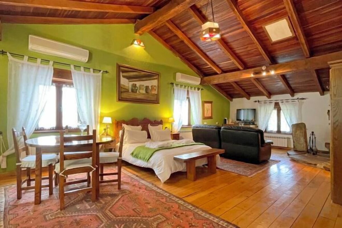 Superior Suite With Mountain View