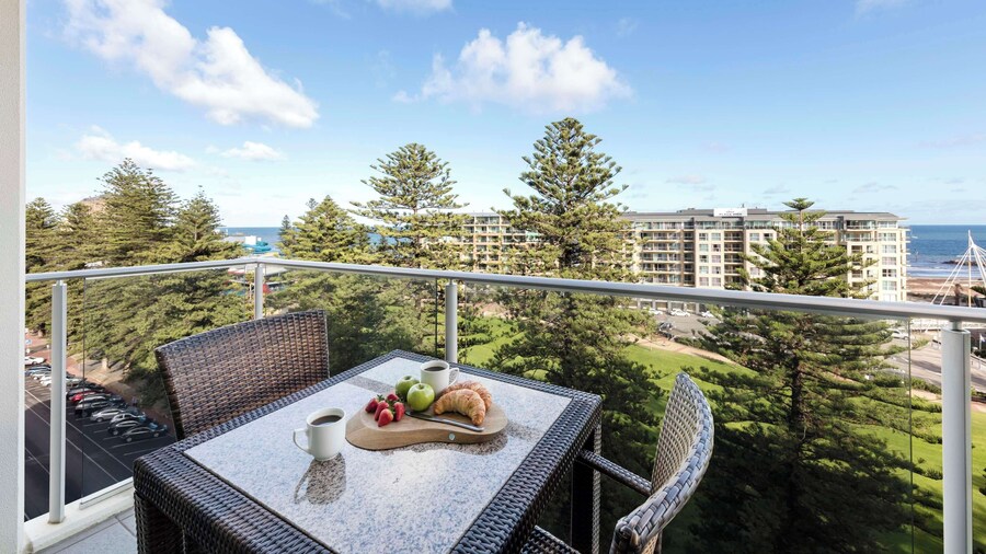 Oaks Glenelg Liberty Suites