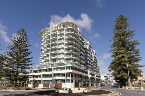 Oaks Glenelg Liberty Suites