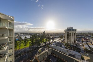 Exterior - Oaks Glenelg Liberty Suites (Glenelg)