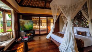 Signature Pool Villa