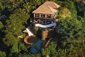 Outdoor pool, pool umbrellas, pool loungers
