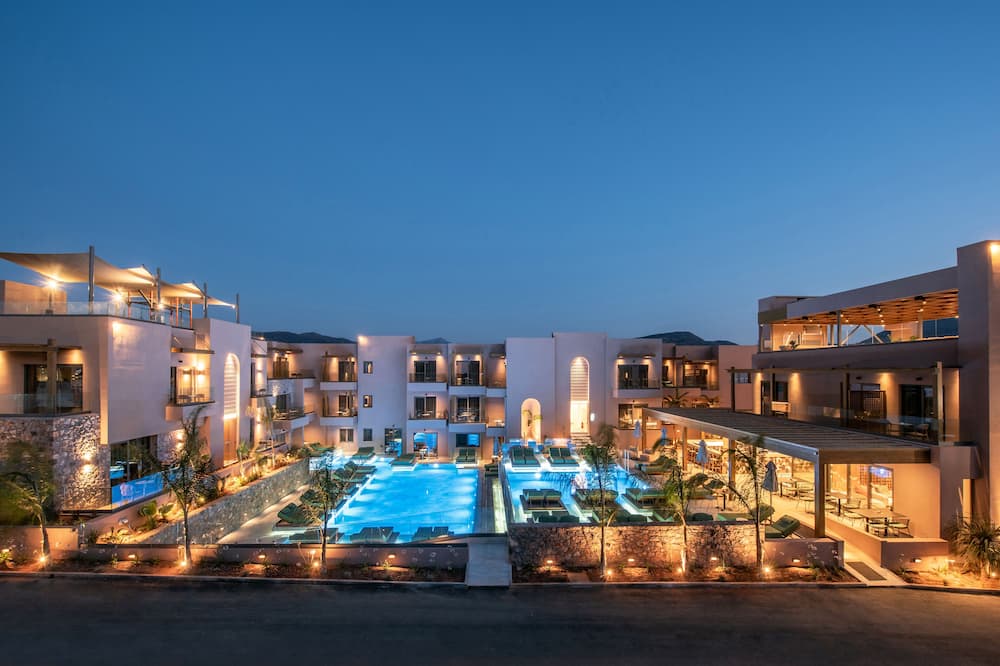Paralos Venus Suites - Adults Only