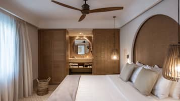 Swim up Junior Suite | 1 bedroom, premium bedding, in-room safe, individually furnished