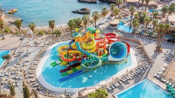 Máng trượt nước