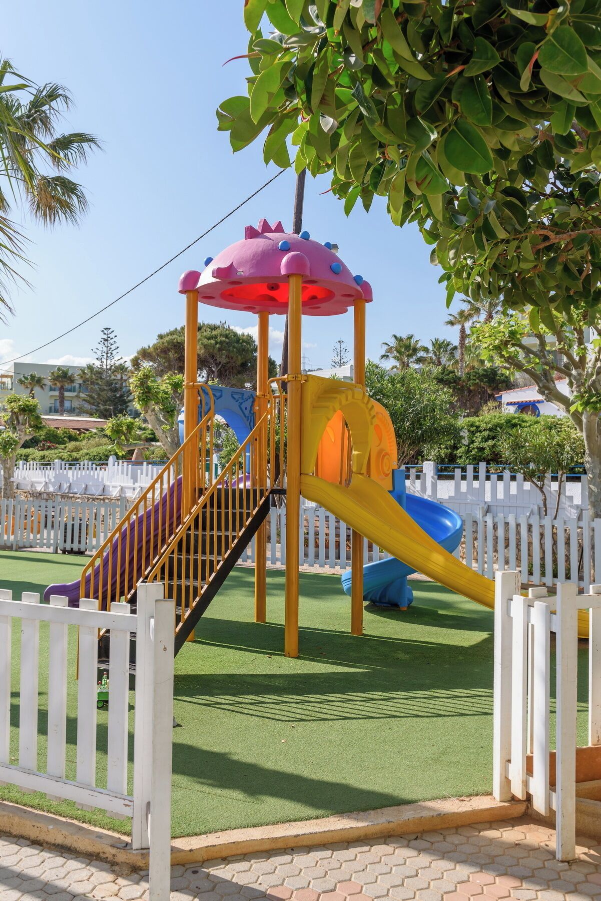 children’s play area – outdoor