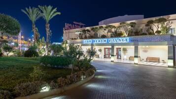 Mặt tiền nơi lưu trú