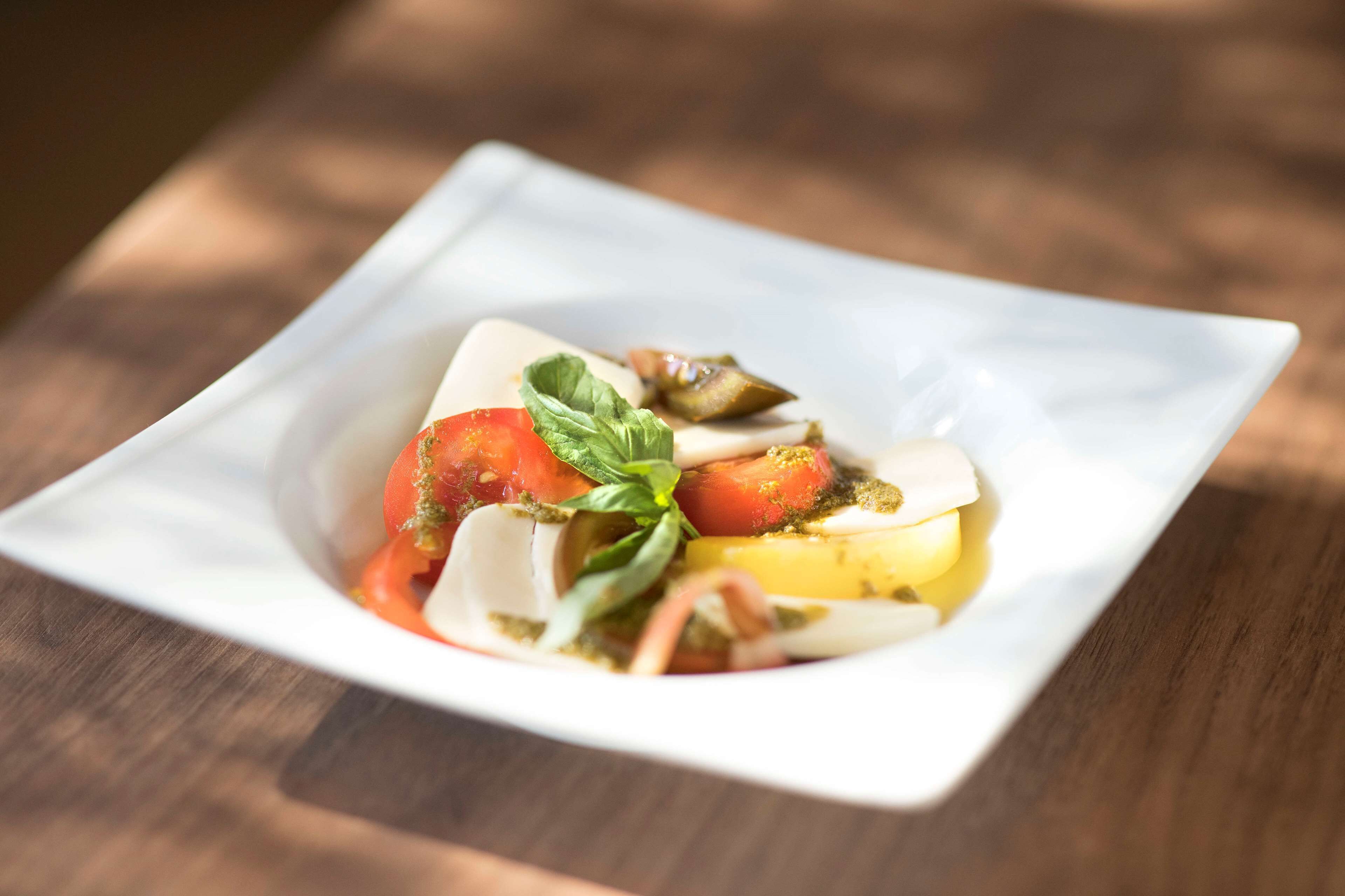 breakfast and dinner served, french cuisine