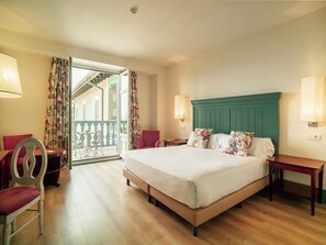 Premium Room, Balcony | In-room safe, desk, blackout curtains, soundproofing