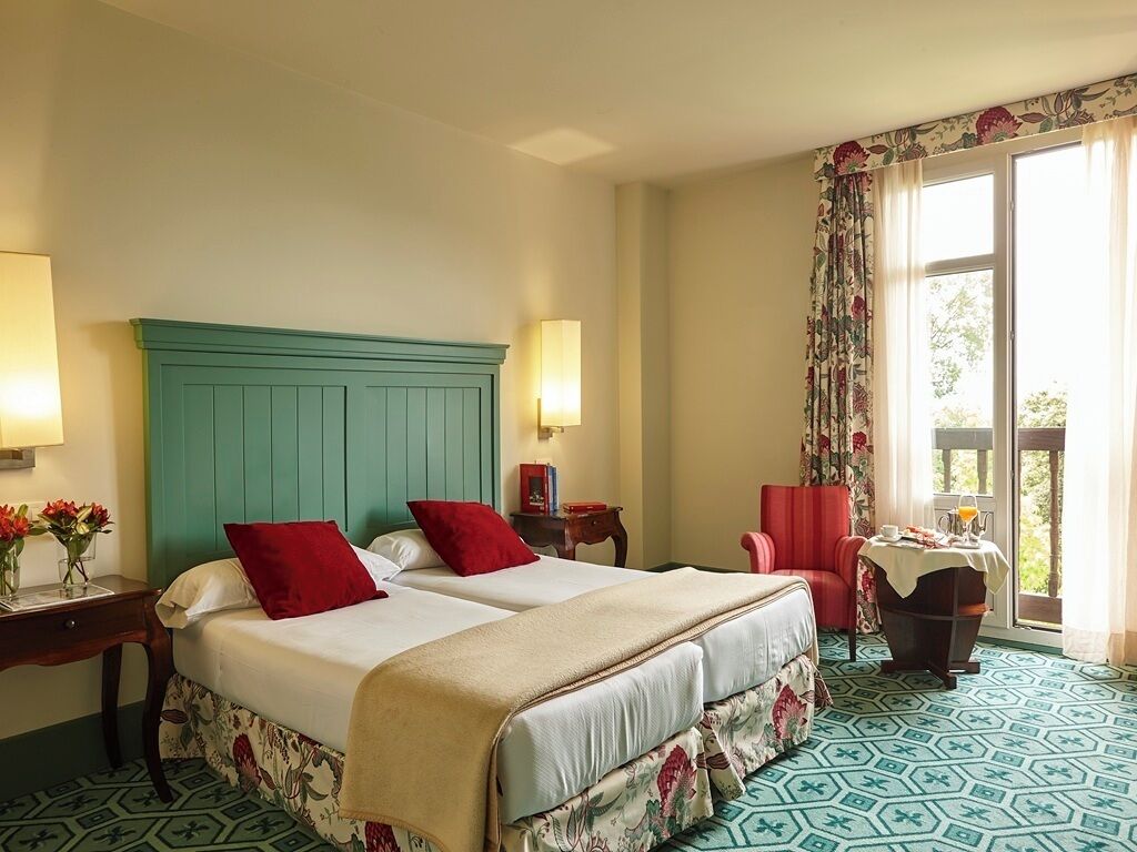 Classic-Doppelzimmer | Zimmersafe, Schreibtisch, Verdunkelungsvorhänge, schallisolierte Zimmer