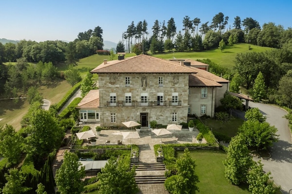 Bagian depan properti