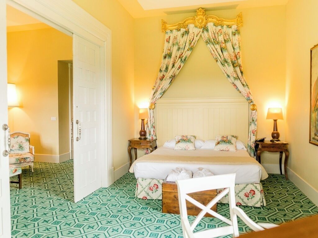 Junior-Suite | Zimmersafe, Schreibtisch, Verdunkelungsvorhänge, schallisolierte Zimmer