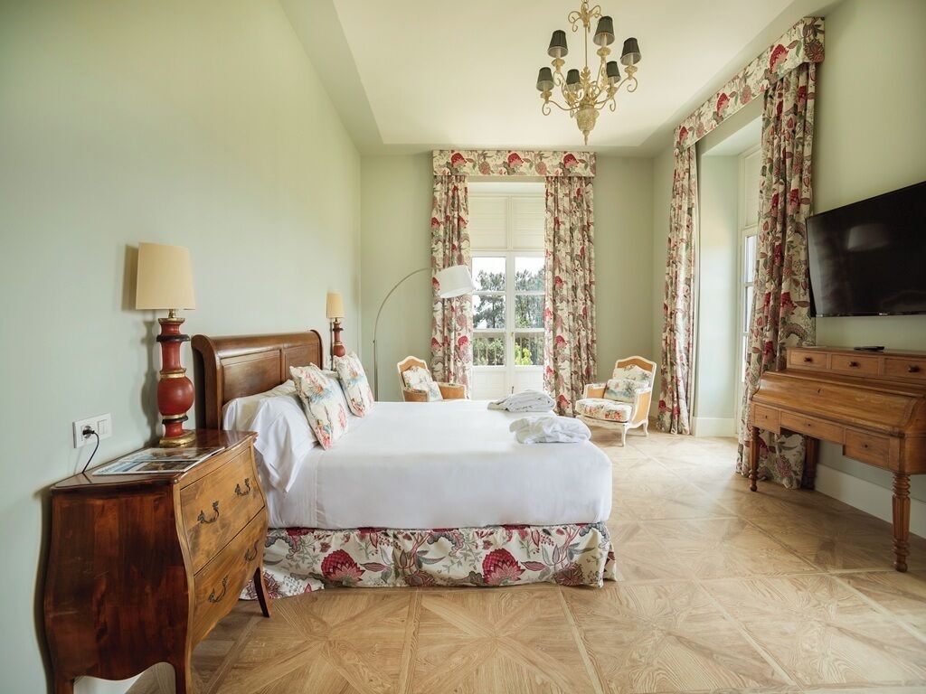 Grand-Zimmer | Zimmersafe, Schreibtisch, Verdunkelungsvorhänge, schallisolierte Zimmer