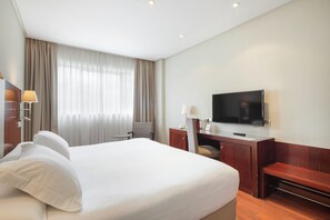 1 bedroom, minibar, in-room safe, desk - Hotel Attica21 Las Rozas (Las Rozas de Madrid)