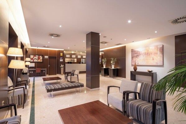 Lobby sitting area - Hotel Attica21 Las Rozas (Las Rozas de Madrid)