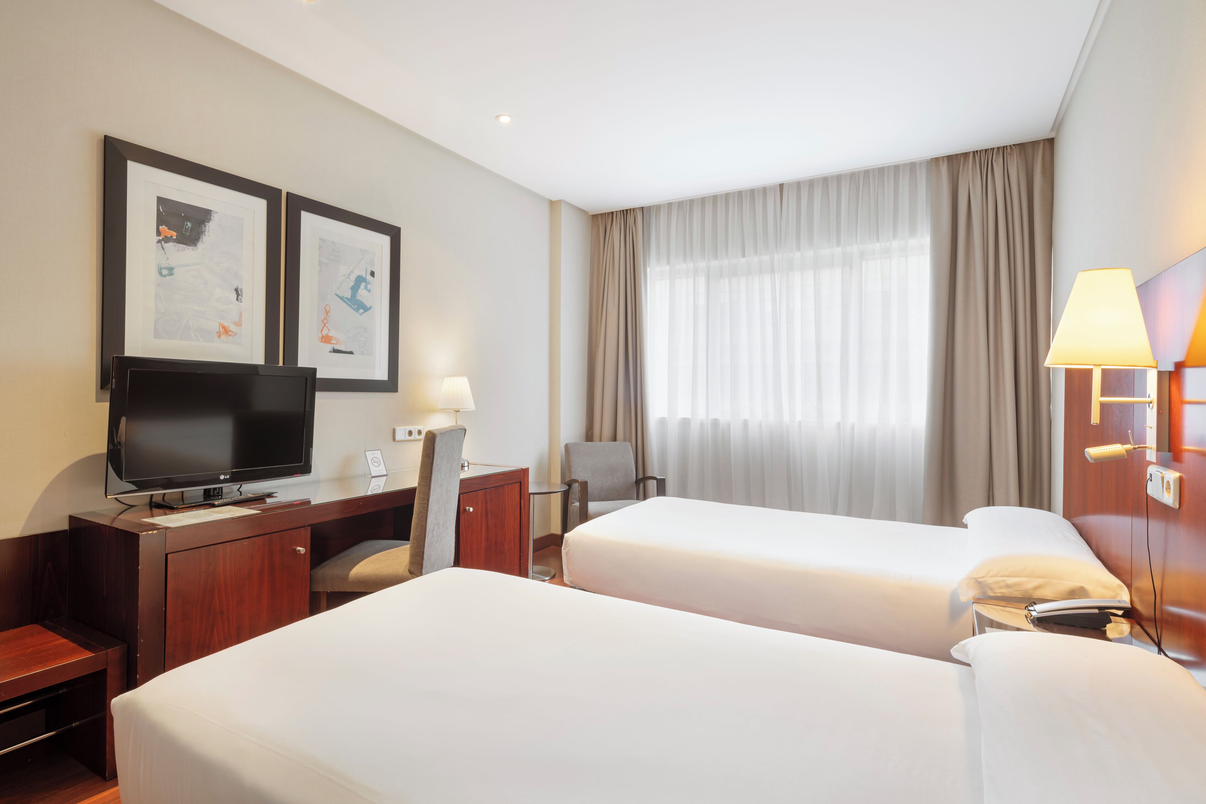 1 bedroom, minibar, in-room safe, desk