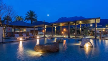 Whirlpool, Körperbehandlungen, Hydrotherapie, Aromatherapie
