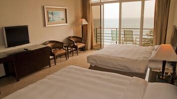 Family room ocean view 2/3F | Premium bedding, Tempur-Pedic beds, minibar, in-room safe