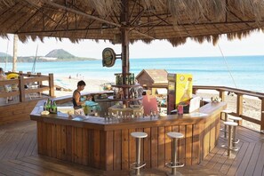 Poolside bar