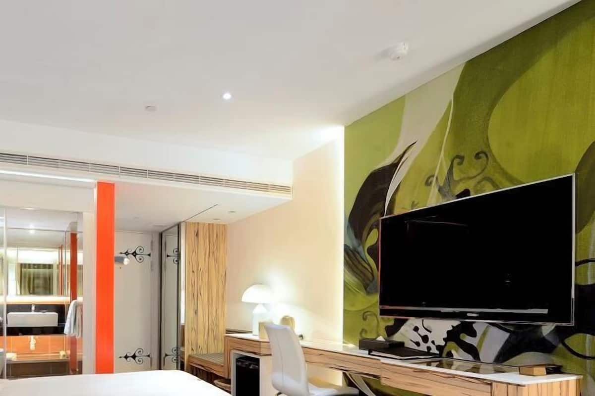 1 bedroom, premium bedding, Tempur-Pedic beds, minibar