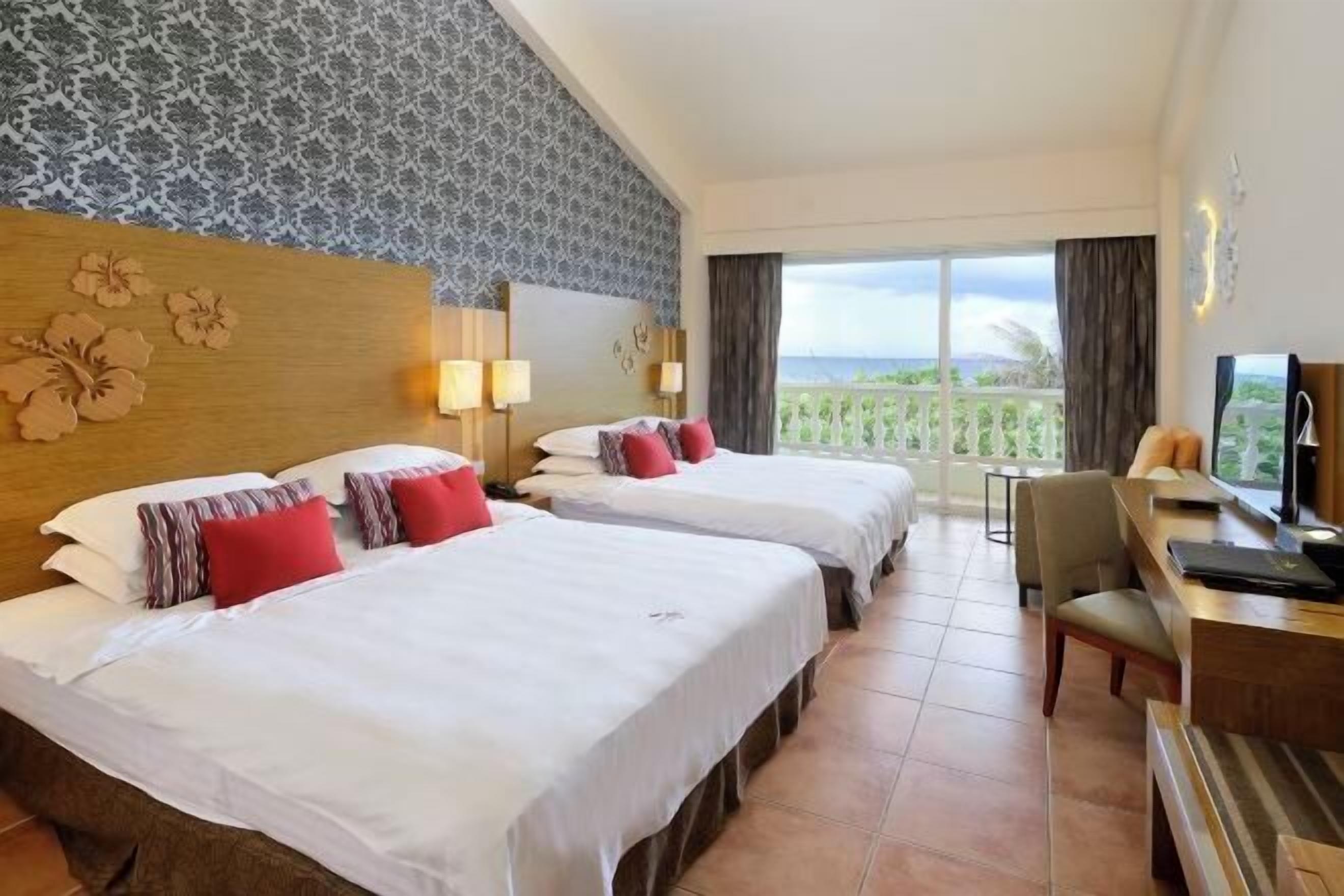 Hochwertige Bettwaren, Tempur-Pedic-Betten, Minibar, Zimmersafe