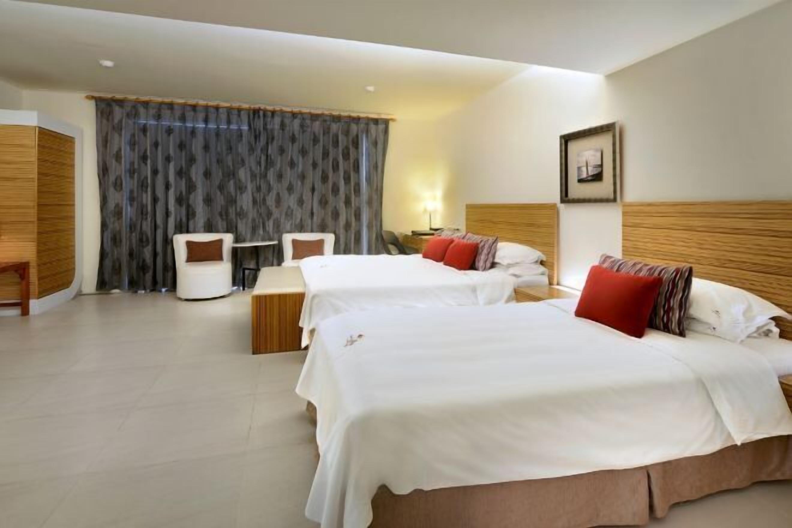 Hochwertige Bettwaren, Tempur-Pedic-Betten, Minibar, Zimmersafe