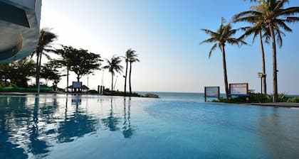 Chateau Beach Resort