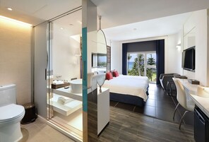 Ropa de cama de alta calidad, colchones Tempur-Pedic y minibar