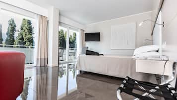Junior Suite Superior with Balcony/Terrace and Lake View