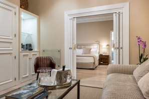 Junior Suite | Living area