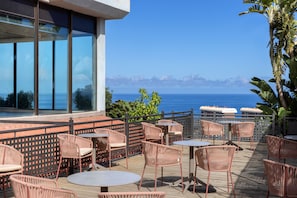 2 bars/lounges, poolside bar - Aluasoul Orotava Valley (Puerto de la Cruz)