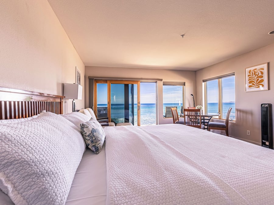 Chambre Supérieure, 1 trÚs grand lit, balcon, vue océan