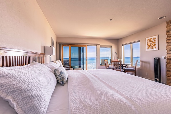 Superior Room, 1 King Bed, Balcony, Ocean View