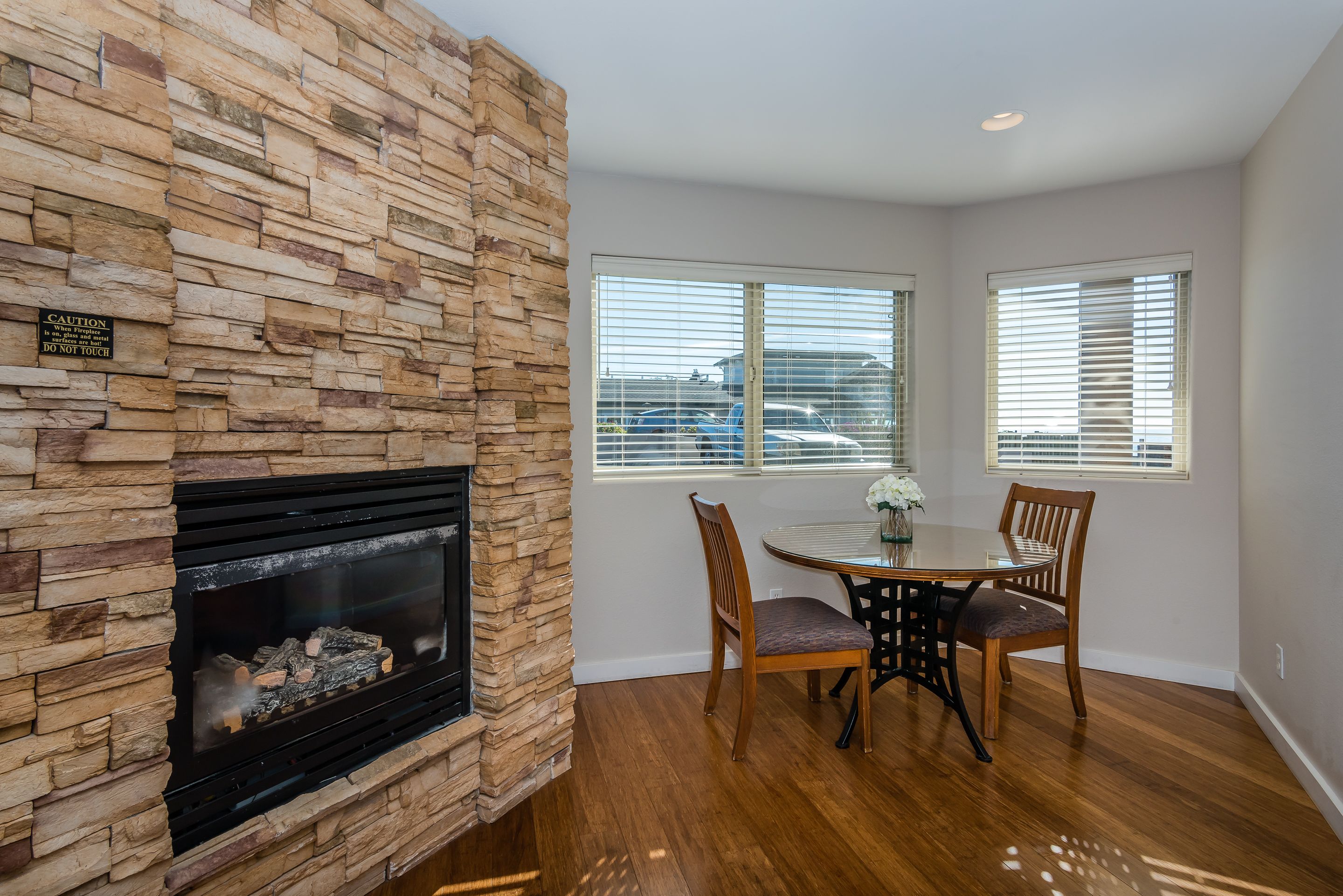 room, 1 king bed, partial ocean view, ground floor | iron/ironing board, free cots/infant beds, free wifi, bed sheets