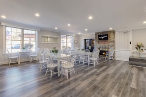 Free daily continental breakfast - Brandywine River Hotel (Chadds Ford)