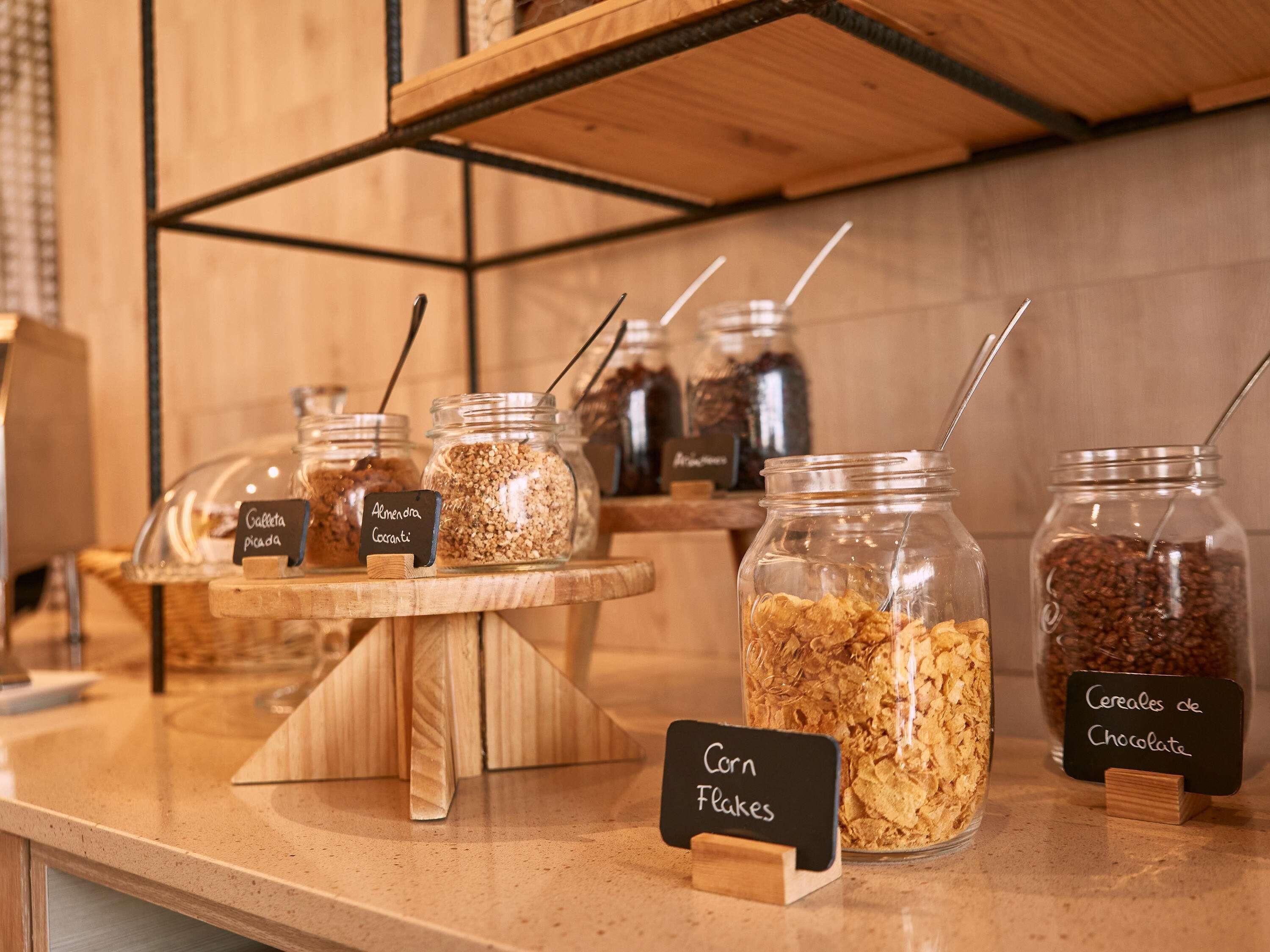 Petit déjeuner buffet servi tous les jours en supplément