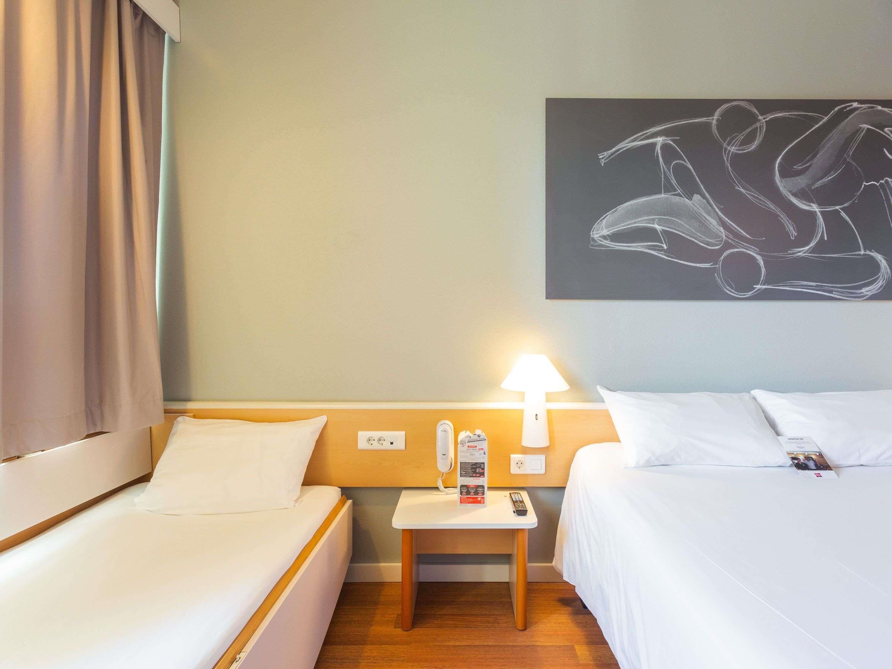 Standard Room, Multiple Beds | Desk, soundproofing, iron/ironing board, cribs/infant beds