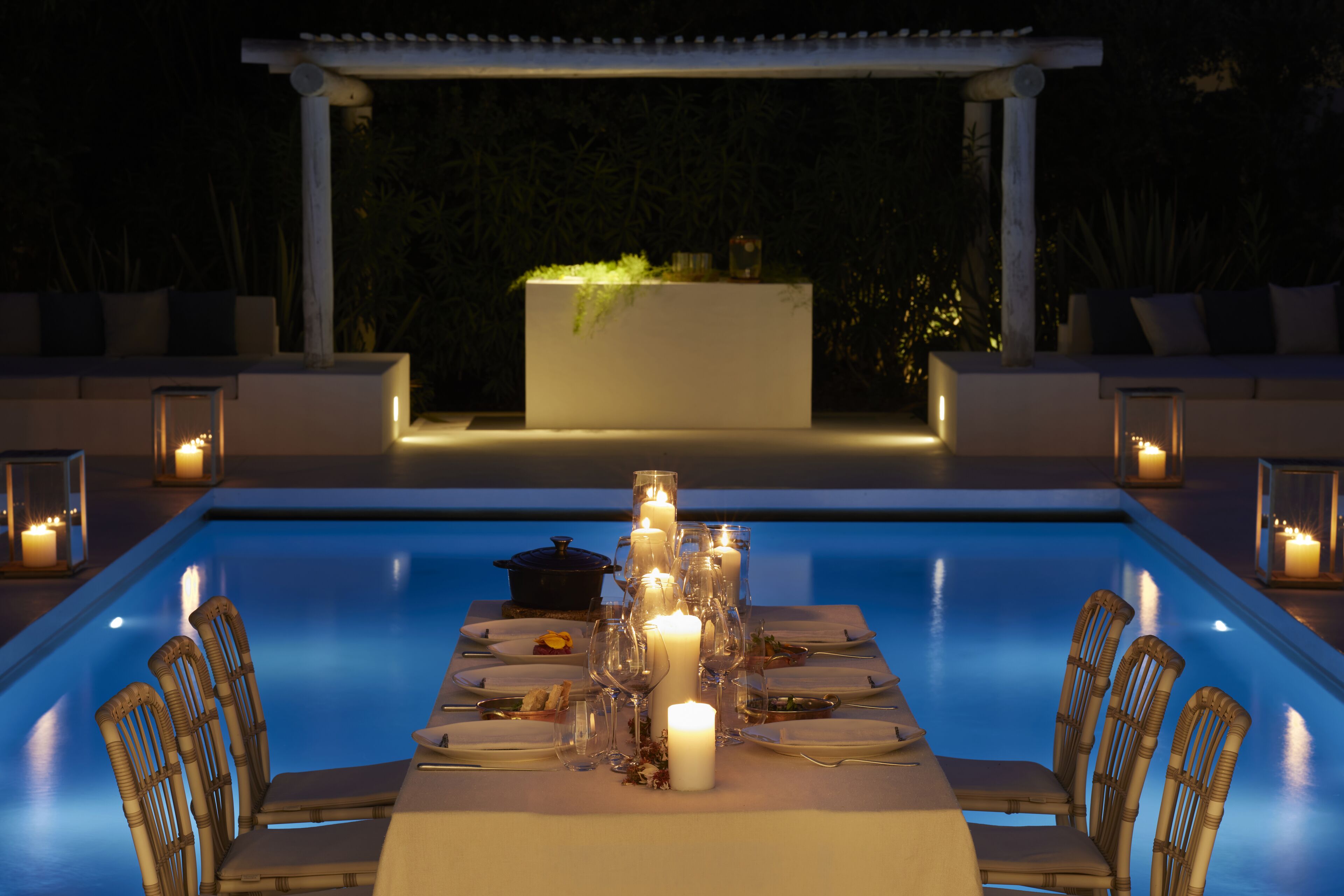 villa, 3 bedrooms, private pool, garden view (indigo) | dining room