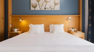 Desk, laptop workspace, free WiFi, bed sheets