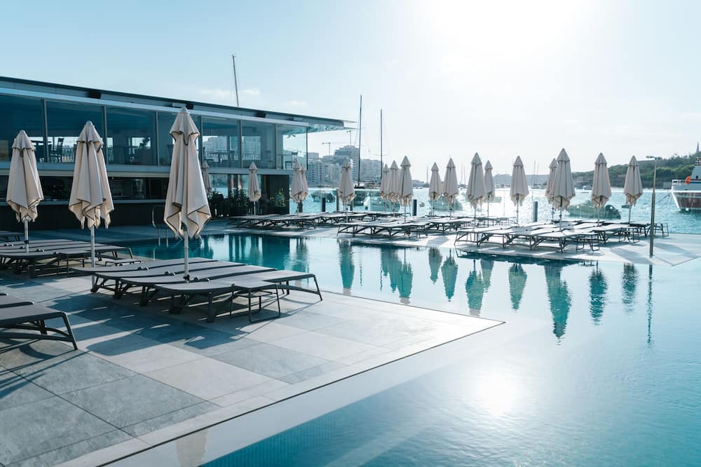 Bayview Hotel by ST Hotels
