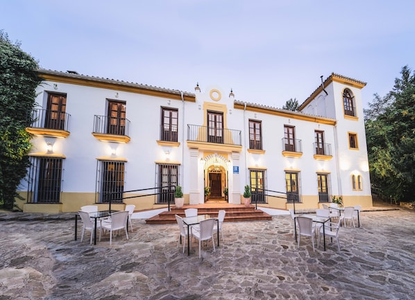Front of property - Hotel Humaina (Málaga)